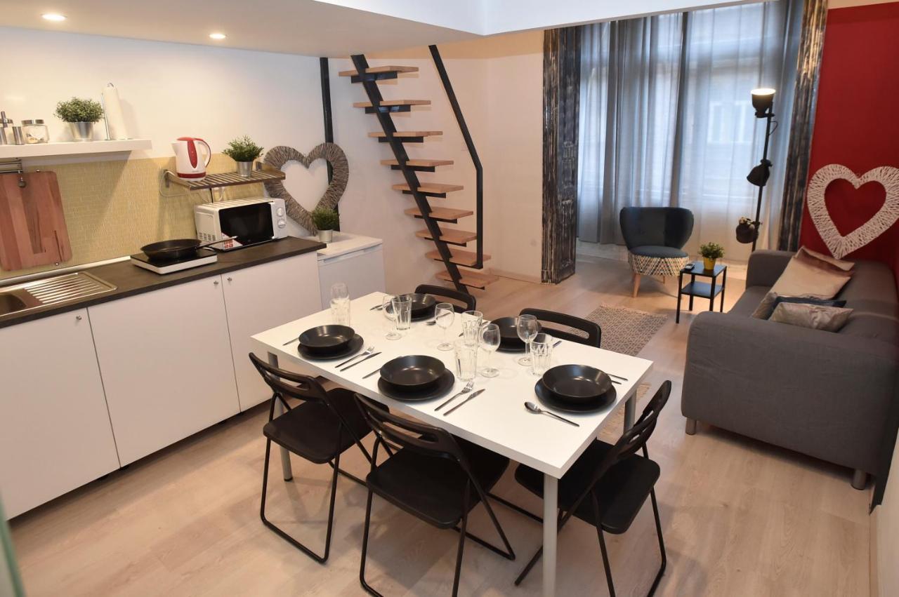 The Apex Residences Budapest Esterno foto